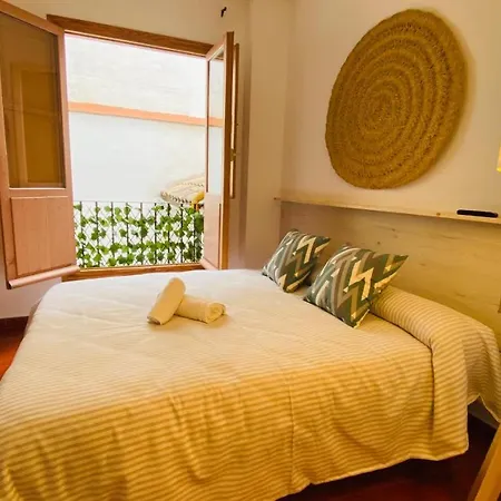 Hostel Plaza Mayor Corredera Bed & Breakfast *