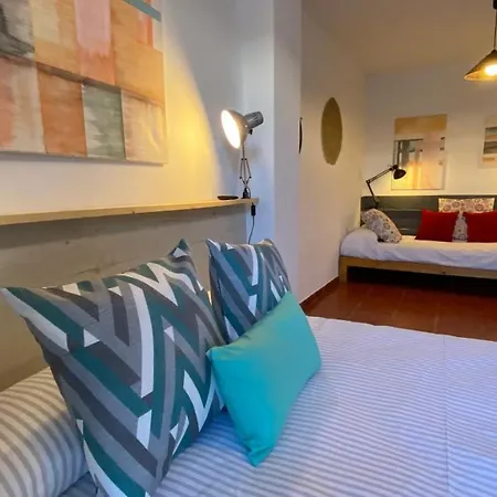 Hostel Plaza Mayor Corredera Bed & Breakfast *