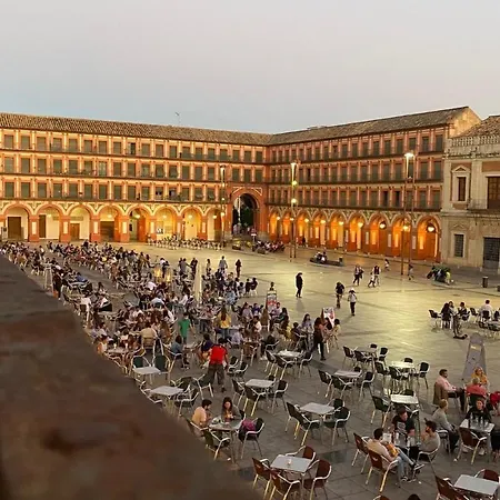 Bed & Breakfast Plaza Mayor Corredera *